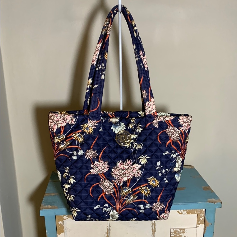 NWOT Nanette Lepore Navy Floral Quilted Tote Bag